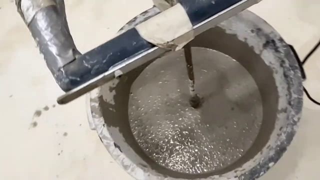 НАЛИВНОЙ ПОЛ В КВАРТИРЕ СВОИМИ РуКАМИ. НАЛИВНЫЕ ПОЛЫ ПОД ЛИНОЛЕУМ.