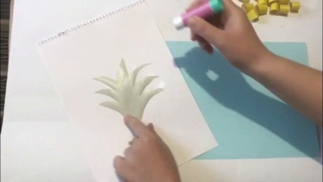 Аппликация "Ананас" из цветной бумаги своими руками. Мастер-класс для детей. DIY