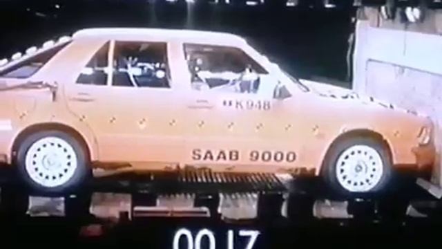 Saab 9000 - La 9000 En 200 Millisecondes