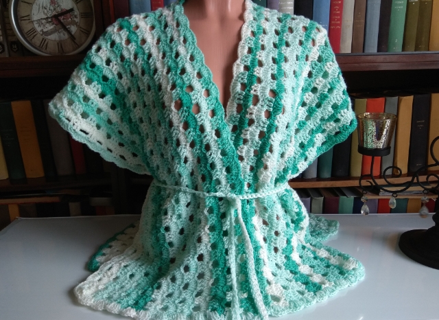 Туника с простым вертикальным рисунком смотреть онлайн