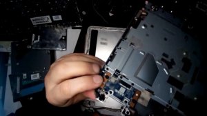 Ремонт крышки матрицы ноутбука HP envy m6 1000 серии (repair lcd back cover  enyv m6)