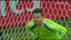 АКИНФЕЕВА ОСЛЕПИЛИ ЛАЗЕРНОЙ УКАЗКОЙ ВО ВРЕМЯ ГОЛА РоССиЯ АлЖиР Чм по Футболу 2014