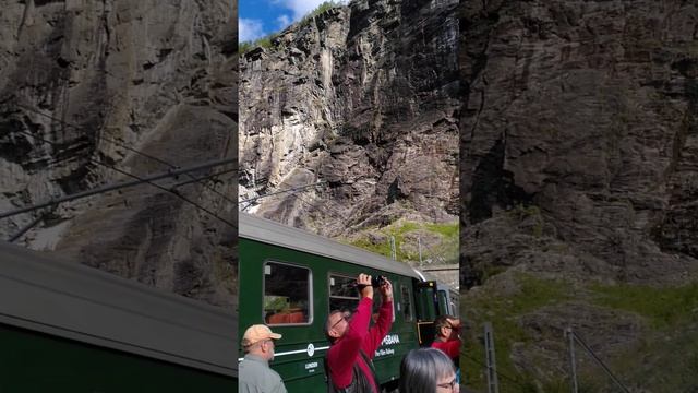 Kjosfossen Waterfall [Flåmsbana]