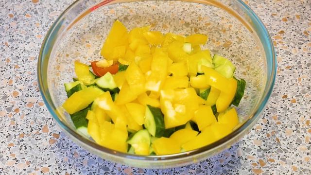 Салат с Маслинами и Сыром (за 5 минут). Простой рецепт