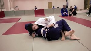 Школа BJJ Mania. Дауд Адаев - Свип с хафгарда + обход / Halfguard sweep and pass