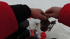 Рыбалка на ПОКАТОК... КРУПНЯК бьет ЗА ЛУНКОЙ... под вечер!