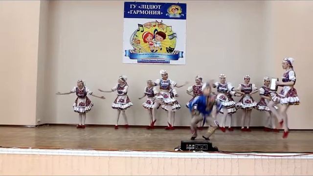 Колокольчик - Деревенские забавы смотреть онлайн