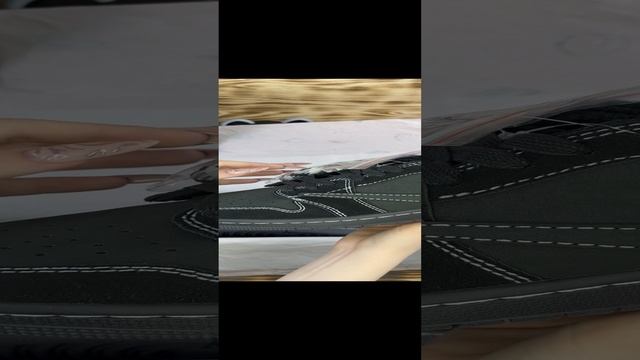 Nike Air Jordan 1 Low x Travis Scott Black Phantom смотреть онлайн