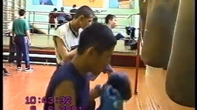 Геннадий Геннадьевич Головкин - GGG жаттығу үстінде... Будущий... знаменитый чемпион на тренировке. смотреть онлайн