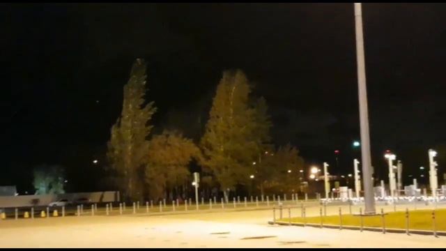 Сильный ветер в Екатеринбурге 08.10.2018г. смотреть онлайн