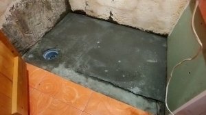 Поддон из плитки вместо ванны.