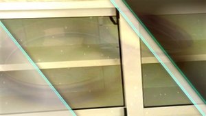 Так вот для чего делали ящик под окном в хрущевках