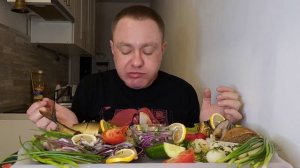 МУКБАНГ. ОБЖОР. СКУМБРИЯ ГОРЯЧЕГО, ХОЛОДНОГО КОПЧЕНИЯ, СЕЛЁДКА, КАРТОШЕЧКА ОТВАРНАЯ, ОВОЩИ. АСМР.