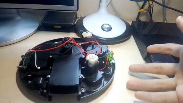 Полная разборка робота-пылесоса с Алика. Что внутри??? смотреть онлайн