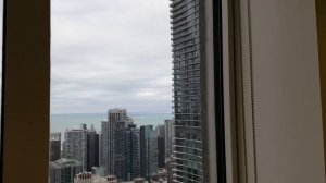 High Winds at Aon Center in Chicago