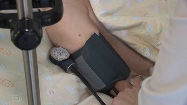 Осторожно, ЗМЕИ! Дикие и смертоносные животные. Факты, которые должен знать каждый. Это интересно смотреть онлайн