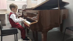 Ярослав Тельканов, 6 лет.  И.С. Бах "Полонез" из «Нотной тетради Анны Магдалены Бах»