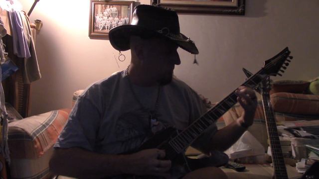 Rippin' up The American Pride Ibanez Iceman IC-700 shredding........ смотреть онлайн