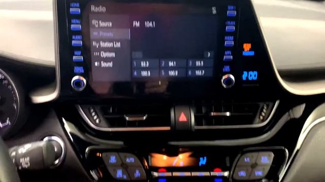 2019 Toyota C-HR XLE 2.0L 4-Cylinder DOHC 16-Valve, CVT - ONE OWNER CLEAN CARFAX смотреть онлайн