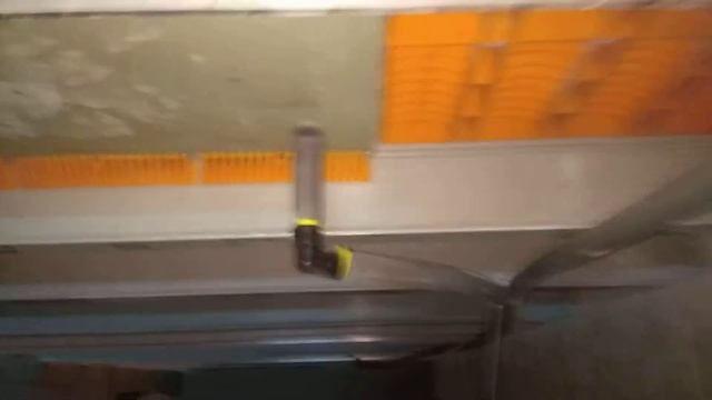 Клітки для свиней відео (підігрів підлоги)