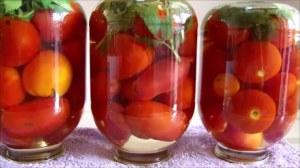 ПРОСТОЙ РЕЦЕПТ ВКУСНЫХ СЛАДКИХ МАРИНОВАННЫХ ТОМАТОВ НА ЗИМУ!