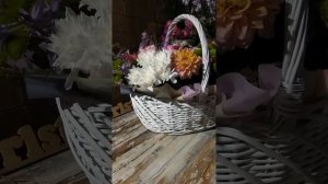 Сборка корзины цветов