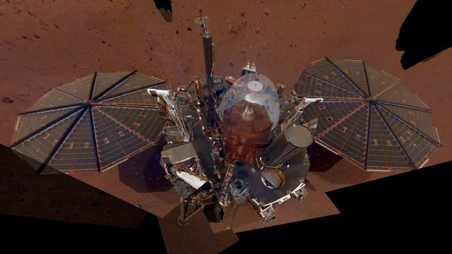 Аппарат "InSight" сумел стряхнуть пыль необычным способом смотреть онлайн