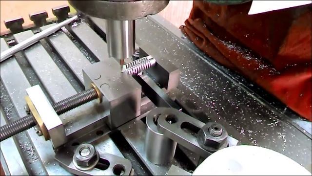 Фрезерование паза на цилиндрическом радиаторе смотреть онлайн