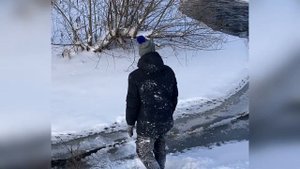 УПАЛ В РЕЧКУ ЗИМОЙ РАЗБИЛ ГОЛЕНЬ / НЕУДАЧНЫЕ ПАДЕНИЯ