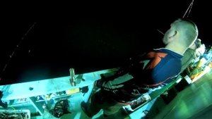 Попали на ЖОР КАЛЬМАРА. Морская рыбалка во Владивостоке.