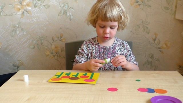 Цветы. Аппликации из бумаги и пуговиц. Поделки на 8 марта. Подарок бабушке или маме. смотреть онлайн