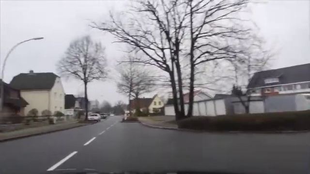 Практический экзамен ПДД Германии (Помеха справа) смотреть онлайн