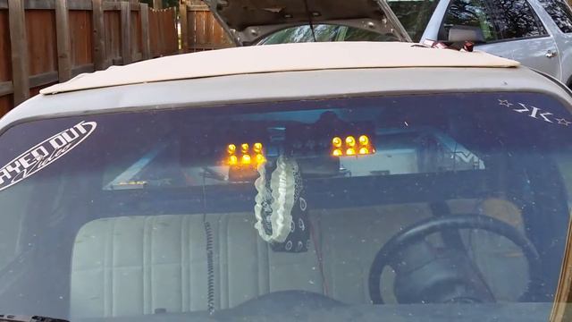 Mini truck with lights смотреть онлайн