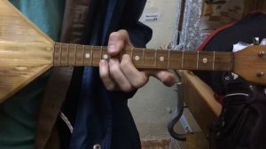 Как играть барыню и комаринского на балалайке