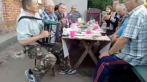 Есть ещё порох в пороховницах.. Шикарная песня под гармонь