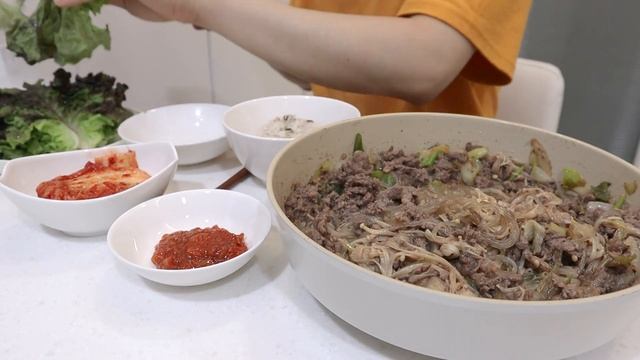 ENG ) VLOG 자취생 브이로그? 혼자만 알고싶은 콩나물 쫄면?과 잘 어울리는 꿀조합 l 콩나물 쫄면, 치킨?, 소불고기, 퀘사디아?, 삼겹살, 부추김치? смотреть онлайн