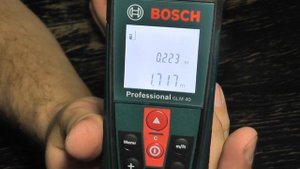 Обзор лазерного дальномера рулетки Bosch GLM 40