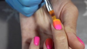 Неоновый маникюр в отпуск, градиент гель-лаком Madam Glam / Summer Neon Gradient Nail Art