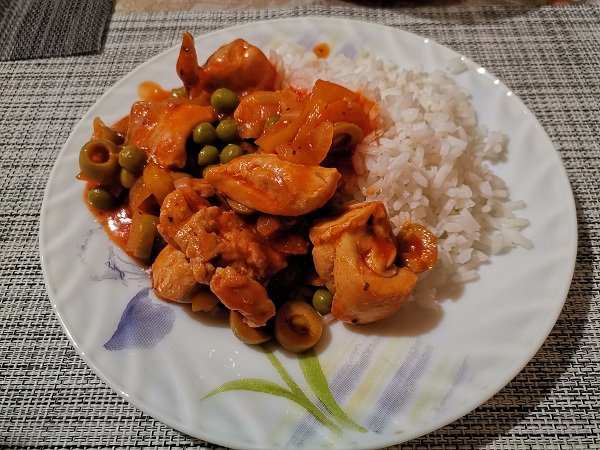 Курица с оливками и томатами в итальянском стиле. смотреть онлайн