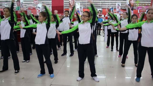 Флешмоб ко дню первого Президента (ролик) смотреть онлайн