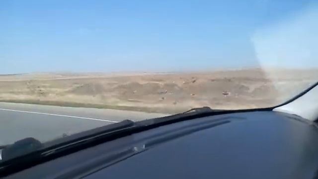 Интересный мотоцикл похожий на машинку :) смотреть онлайн