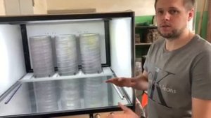 Производство стеклянной плитки, стеклянных фризов, панно.