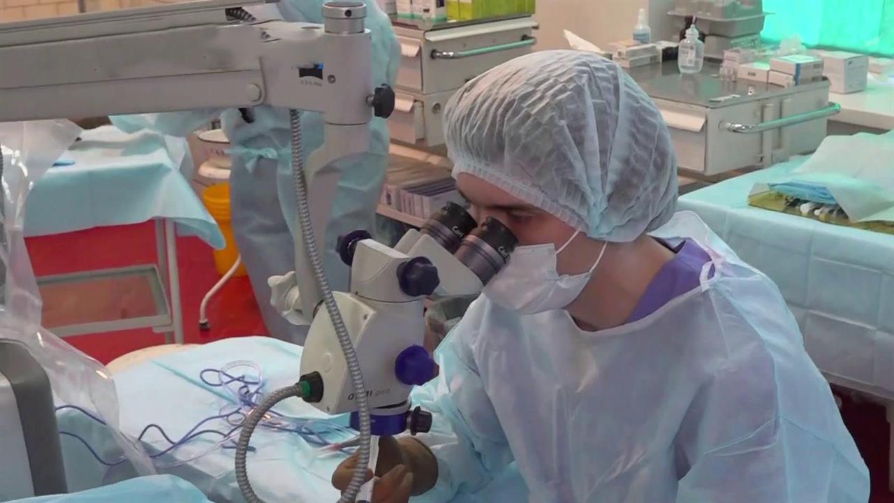Врачи-добровольцы приезжают в Донбасс, чтобы поделиться опытом