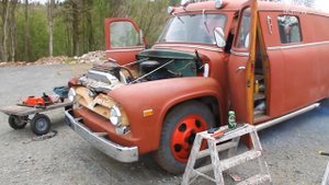 Нашли заброшенную машину и завели впервые за 60 лет!