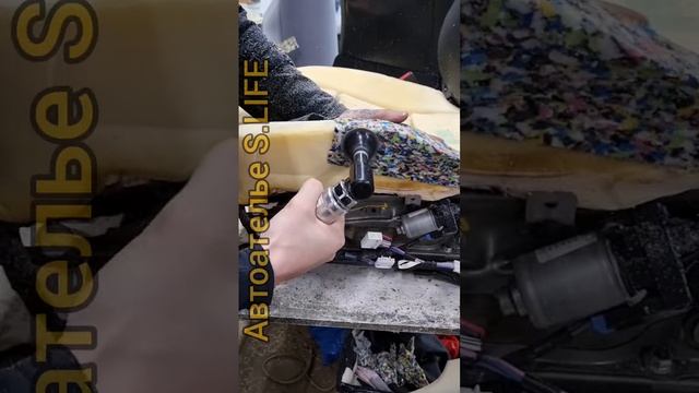 Ремонт сиденья. Восстановление разрушеного поролона. смотреть онлайн