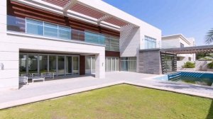 Contemporary Homes In Dubai (see description)