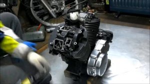 Разборка двигателя Suzuki VL800 часть 1