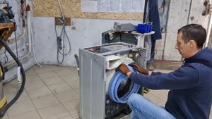 Как отмыть плесень в стиральной машине?! Чем очистить манжету от черного грибка?!