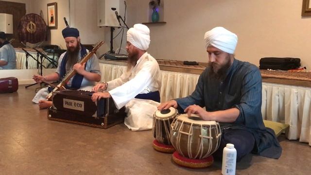 Chattr Chakkr Varti смотреть онлайн