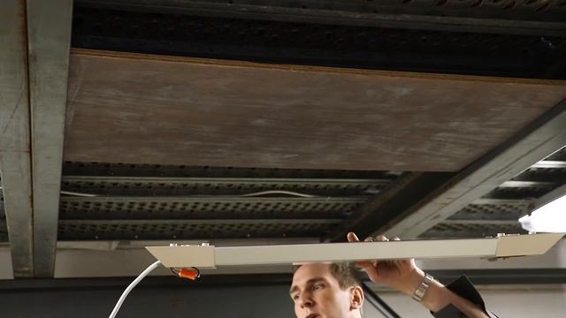 Specflix - Razor Low Profile LED Linear Fixture смотреть онлайн